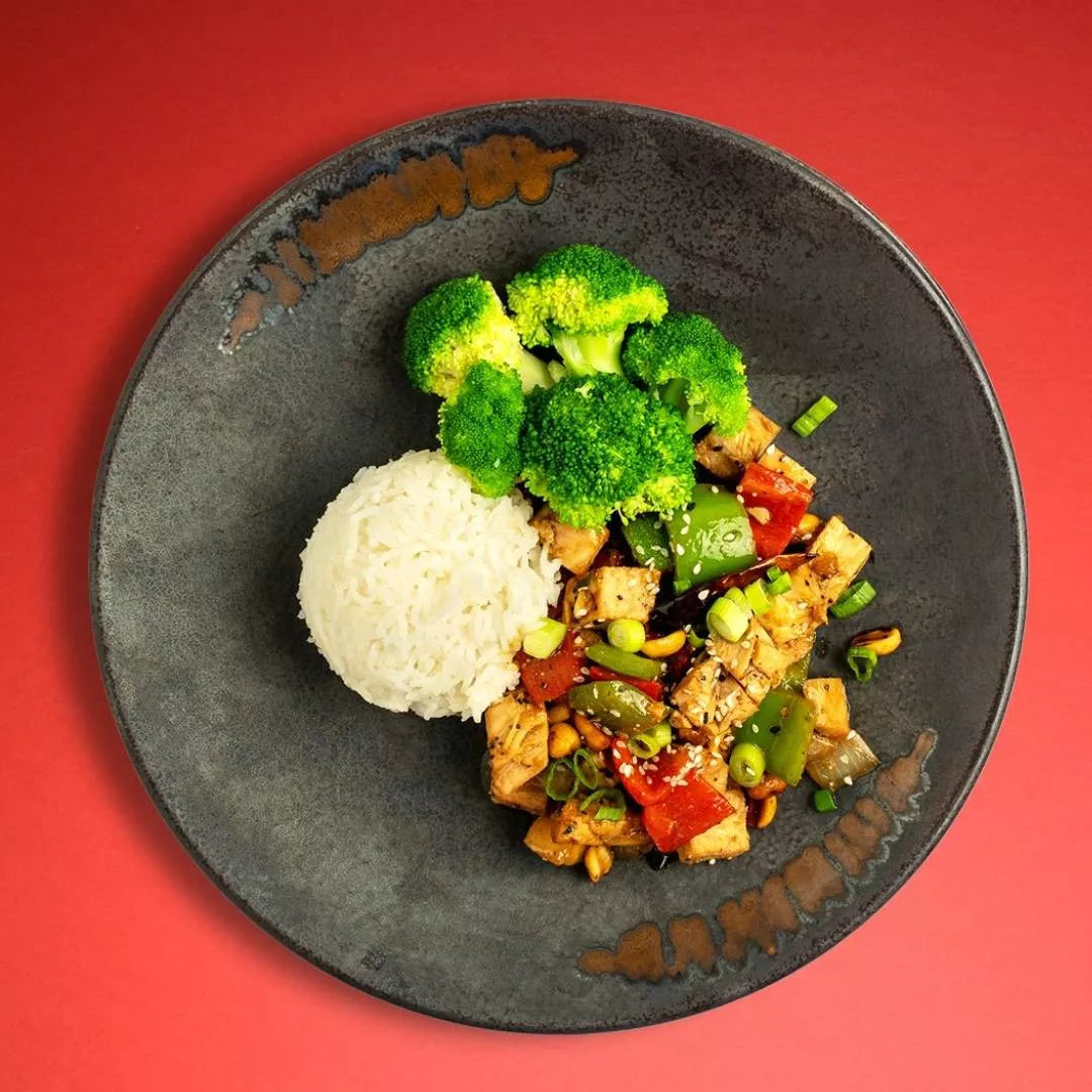 Spicy Kung Pao Chicken – MAXFIT Meals